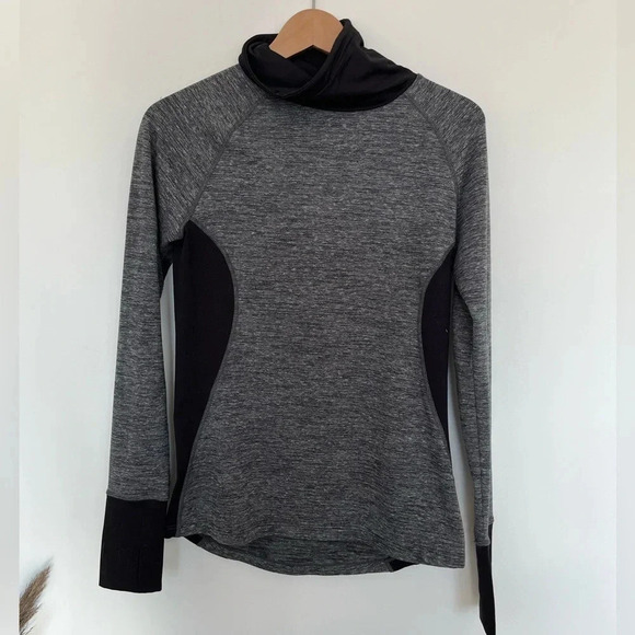 5/20$ Hyba sport shirt with reflective band size XS - Picture 2 of 9